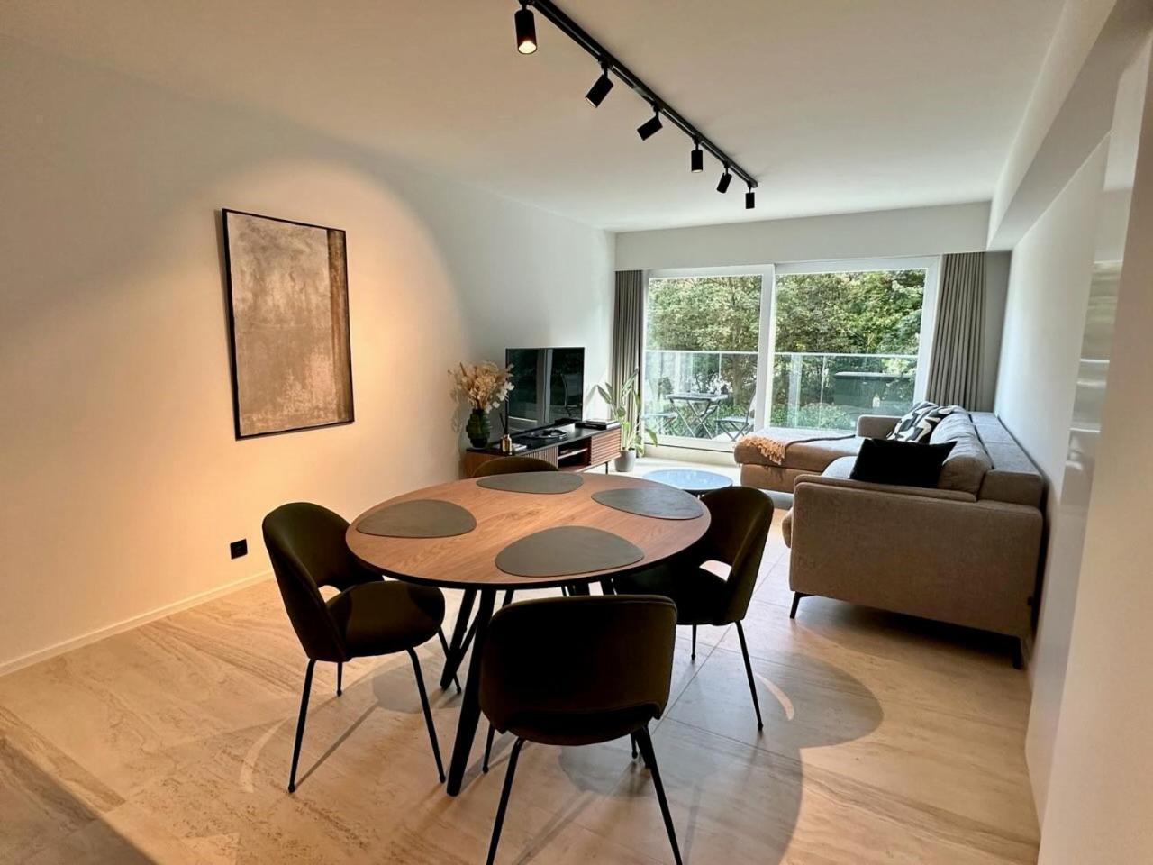 St James - Park View - High End Appartement ออสเทนด์ ภายนอก รูปภาพ